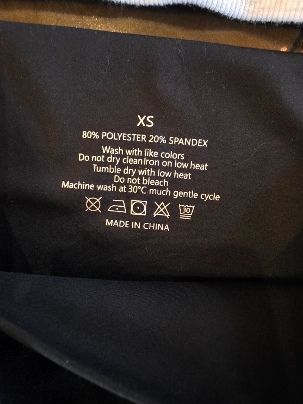 Dlooda - Xs Yoga pants flared bottom- NWT - Picture 5 of 5